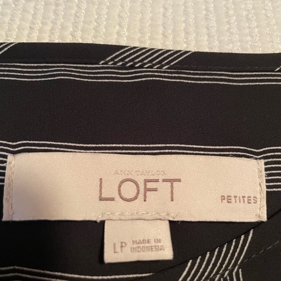 Loft Blouse LP - Picture 3 of 3